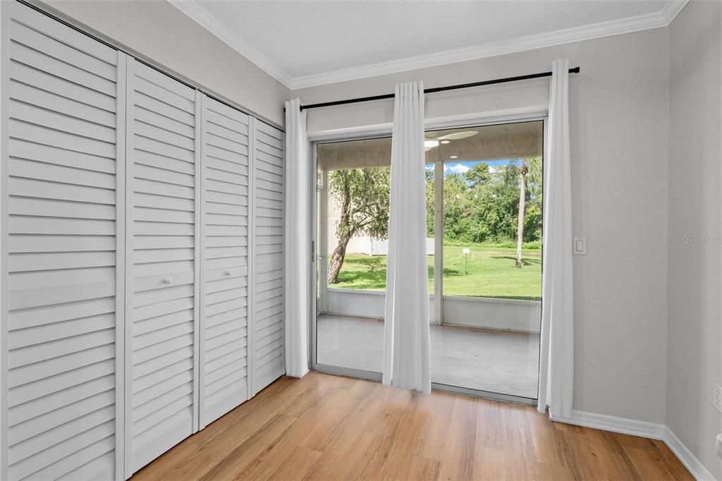 For Sale: $170,000 (2 beds, 2 baths, 1025 Square Feet)