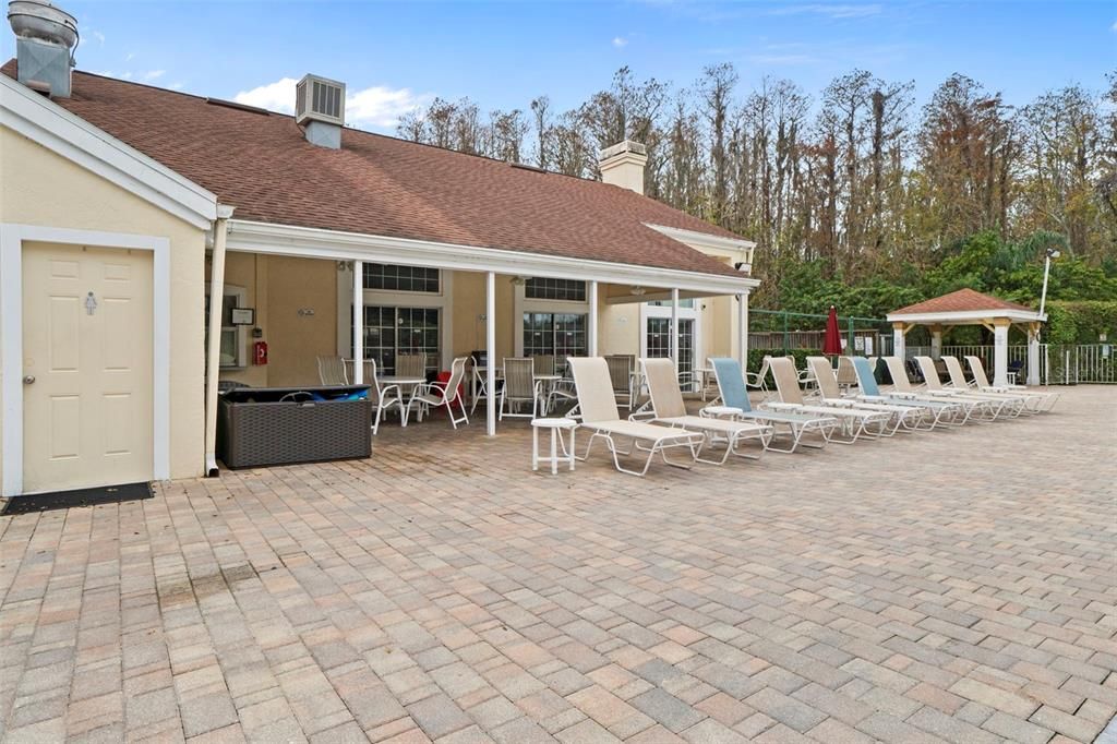 For Sale: $170,000 (2 beds, 2 baths, 1025 Square Feet)