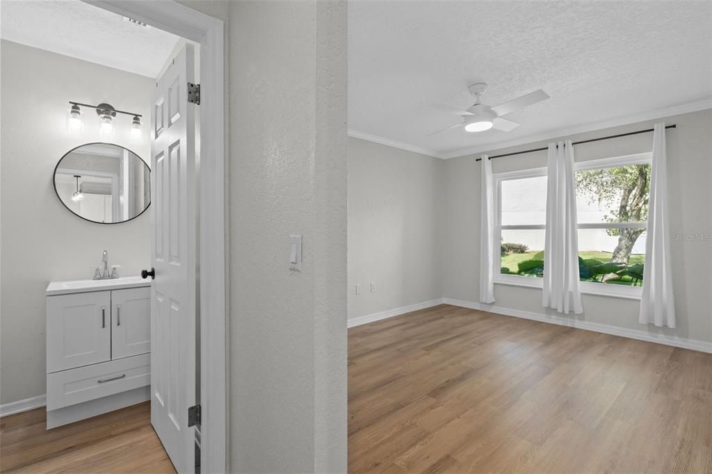 For Sale: $170,000 (2 beds, 2 baths, 1025 Square Feet)