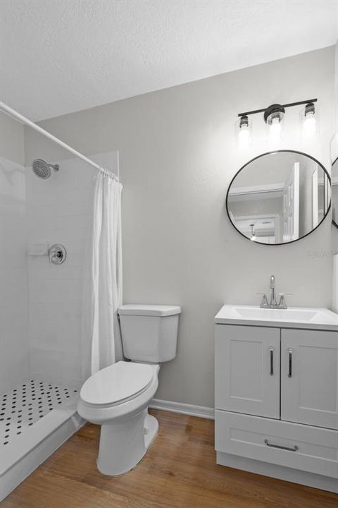 For Sale: $170,000 (2 beds, 2 baths, 1025 Square Feet)
