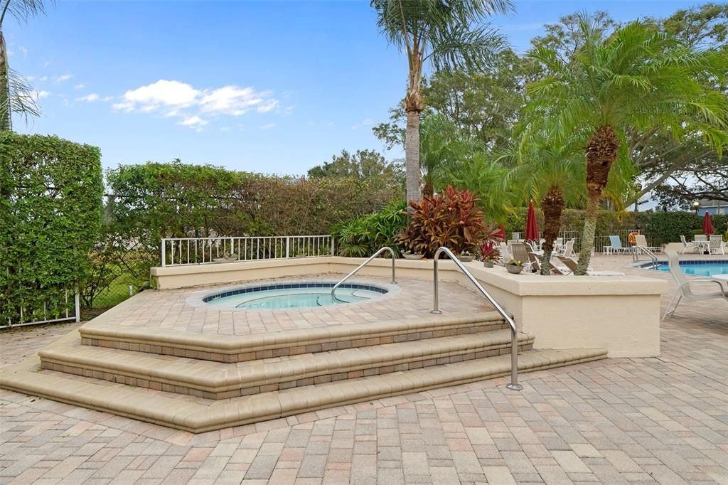 For Sale: $170,000 (2 beds, 2 baths, 1025 Square Feet)