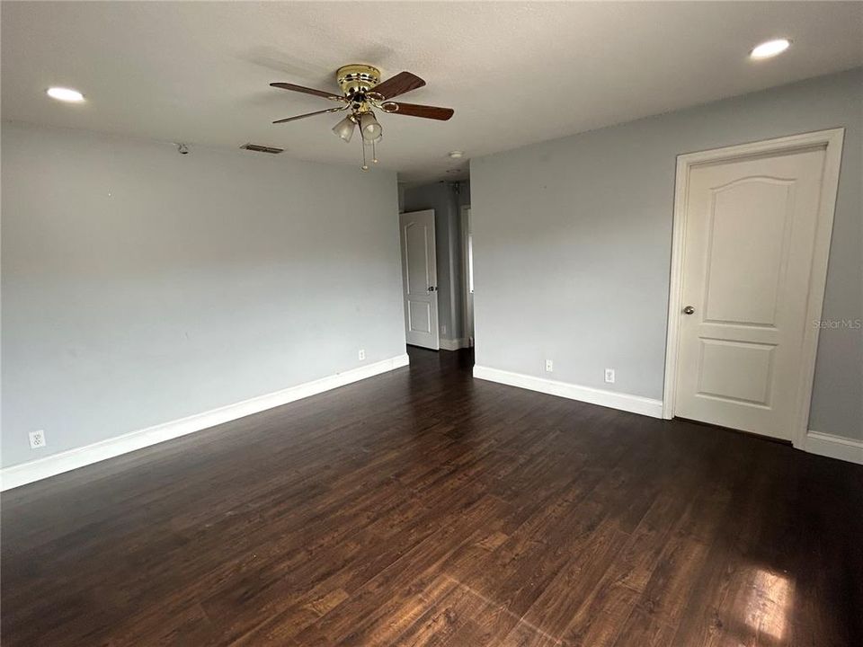 В аренду: $3,450 (4 спален, 3 ванн, 3637 Квадратных фут)