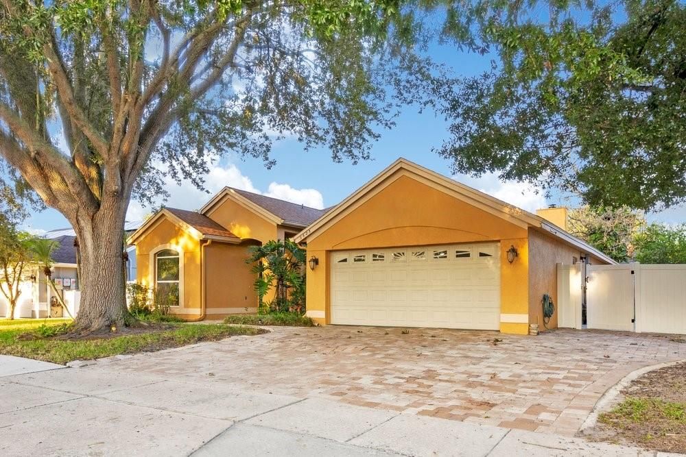 En Venta: $525,000 (4 camas, 2 baños, 2044 Pies cuadrados)