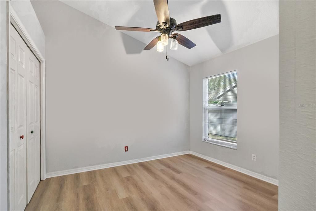 En Venta: $525,000 (4 camas, 2 baños, 2044 Pies cuadrados)