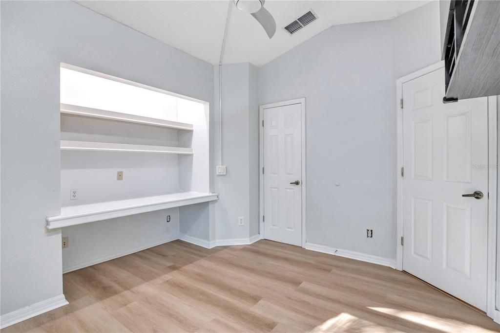 En Venta: $525,000 (4 camas, 2 baños, 2044 Pies cuadrados)