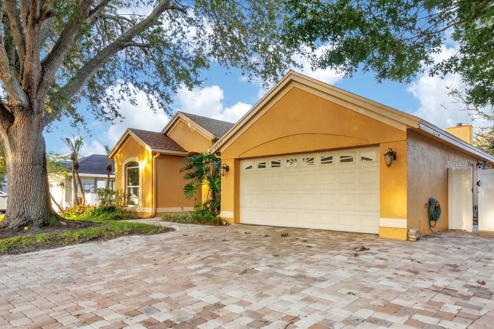 En Venta: $525,000 (4 camas, 2 baños, 2044 Pies cuadrados)