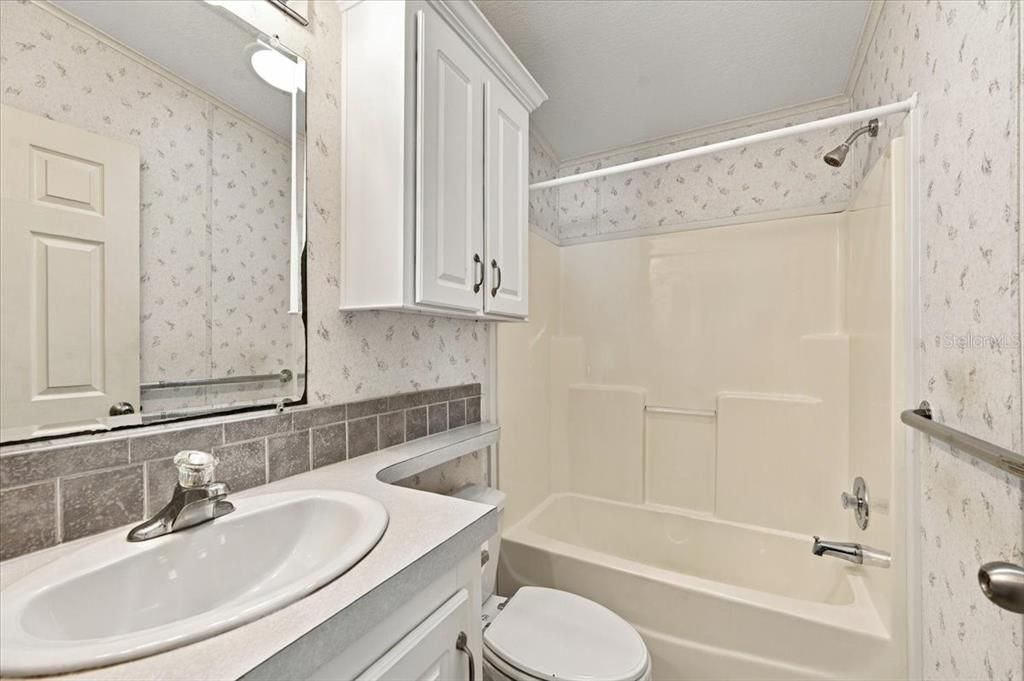 En Venta: $182,000 (3 camas, 2 baños, 1068 Pies cuadrados)