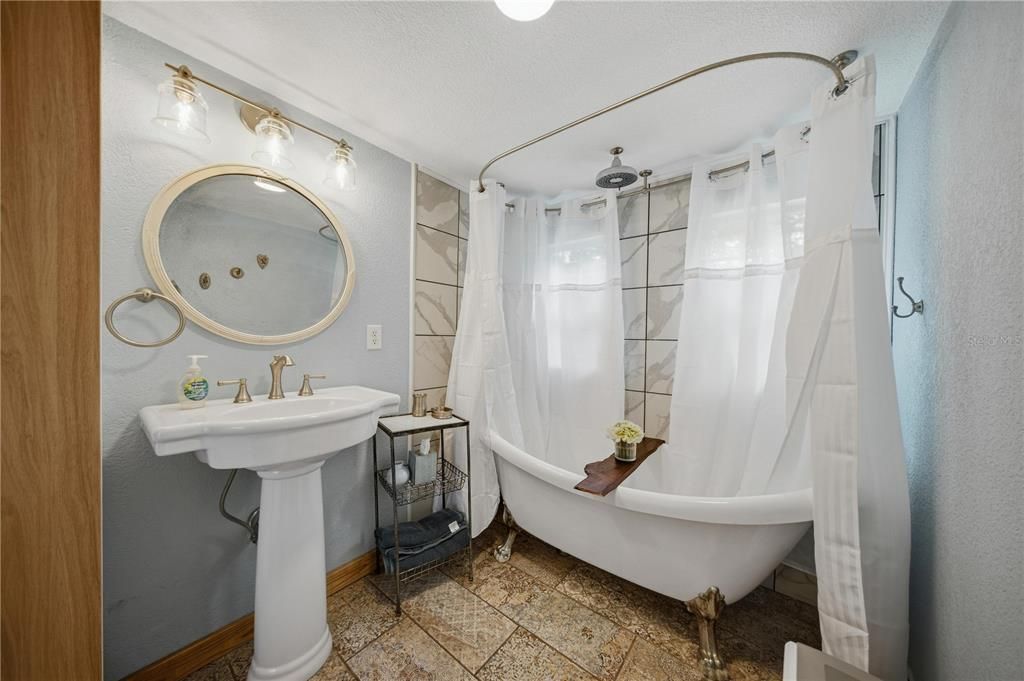En Venta: $315,000 (1 camas, 1 baños, 784 Pies cuadrados)