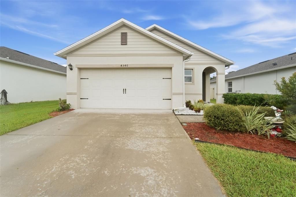 For Sale: $369,900 (3 beds, 2 baths, 1516 Square Feet)