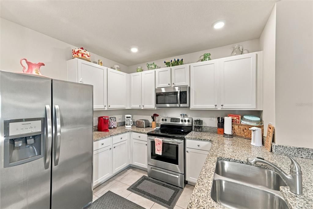 For Sale: $369,900 (3 beds, 2 baths, 1516 Square Feet)