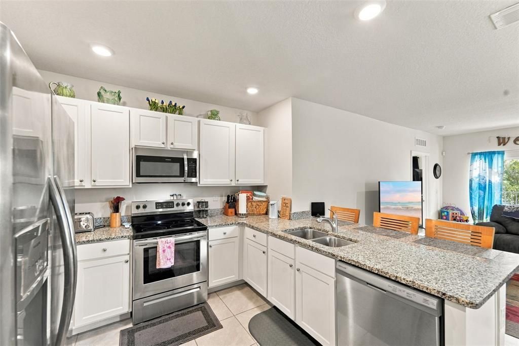 For Sale: $369,900 (3 beds, 2 baths, 1516 Square Feet)