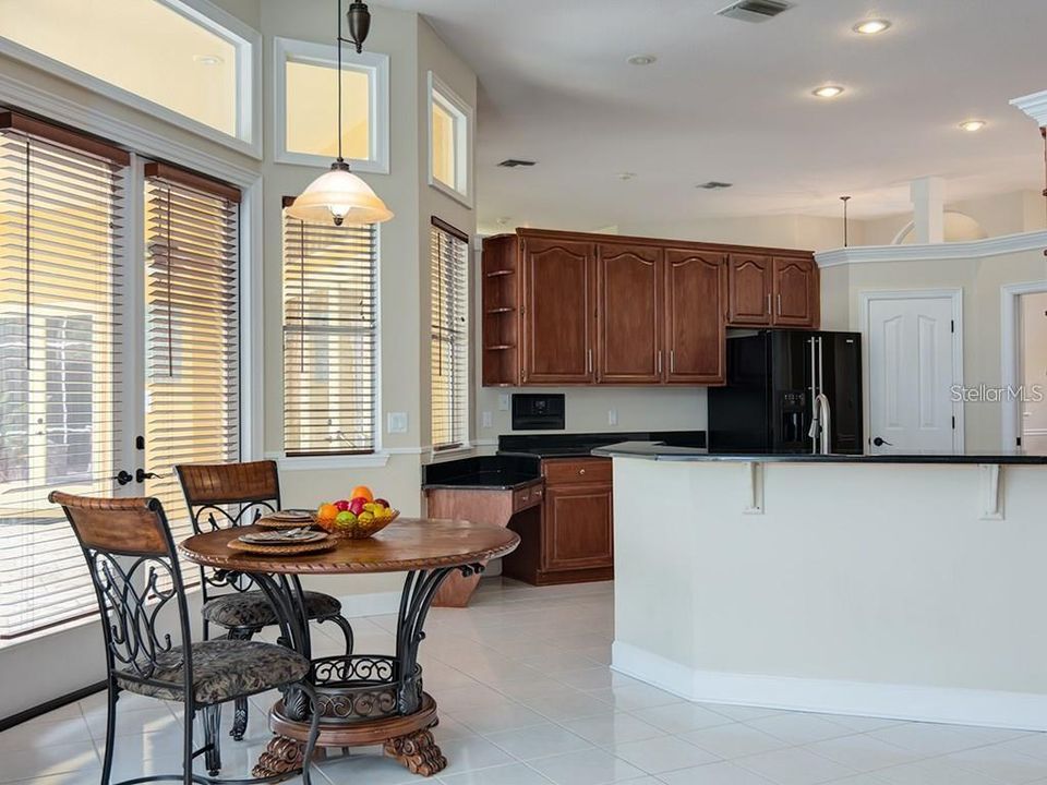 For Rent: $4,500 (4 beds, 3 baths, 2933 Square Feet)
