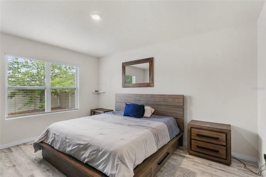 For Sale: $375,000 (4 beds, 2 baths, 1830 Square Feet)