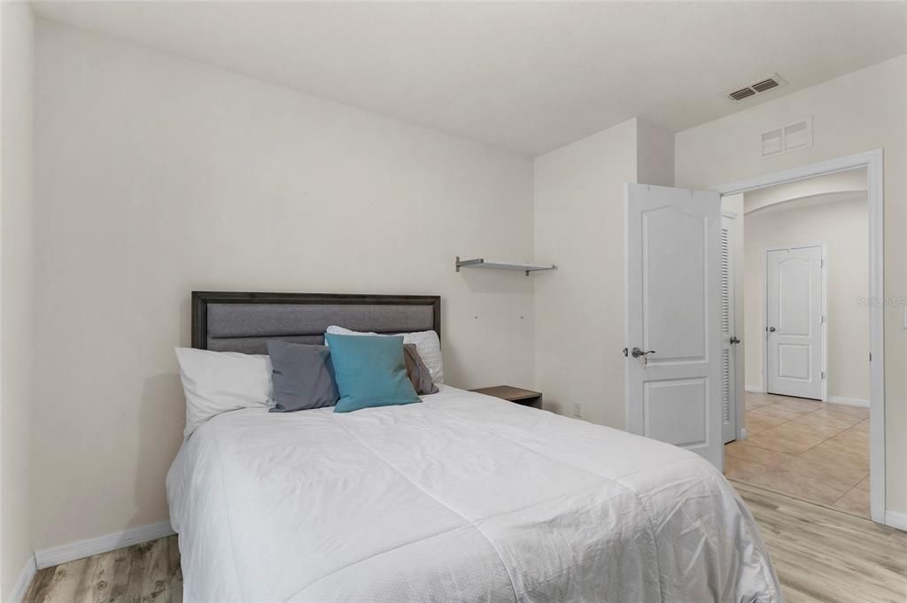 For Sale: $375,000 (4 beds, 2 baths, 1830 Square Feet)
