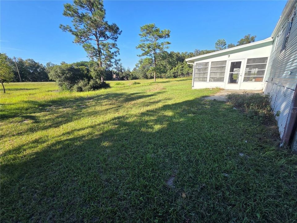 For Rent: $2,000 (3 beds, 2 baths, 1680 Square Feet)