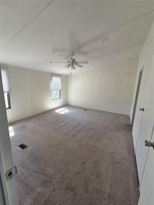 For Rent: $2,000 (3 beds, 2 baths, 1680 Square Feet)