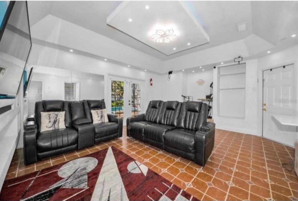 На продажу: $609,900 (4 спален, 4 ванн, 2332 Квадратных фут)