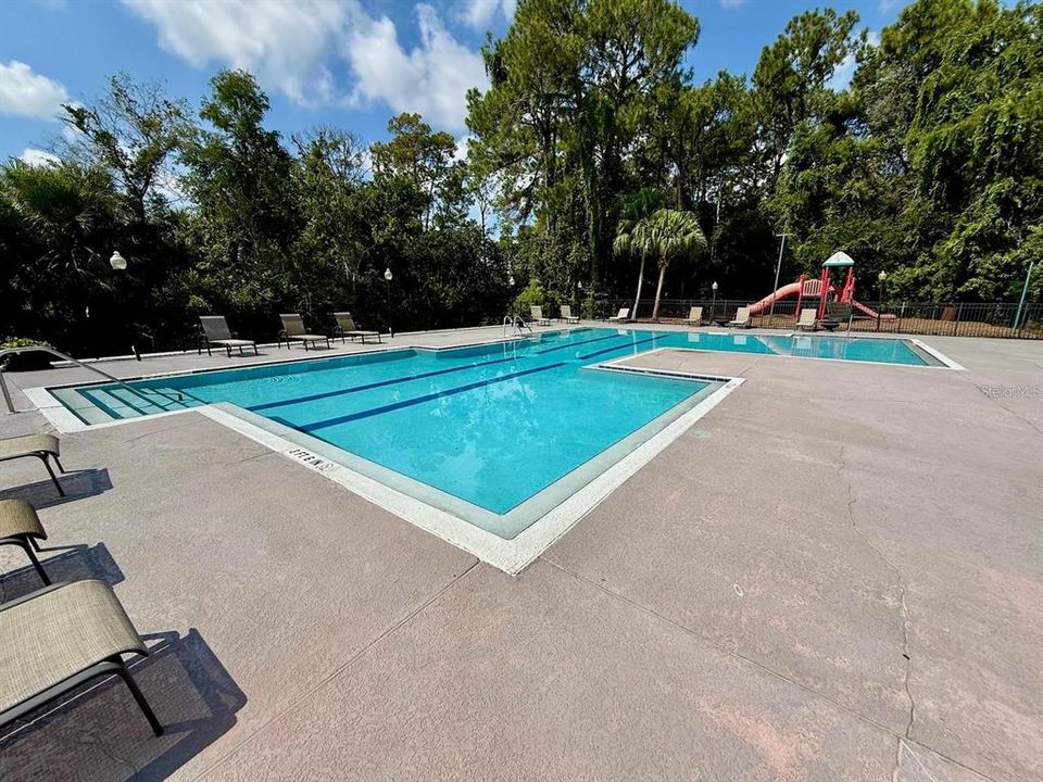 For Rent: $1,275 (1 beds, 1 baths, 597 Square Feet)