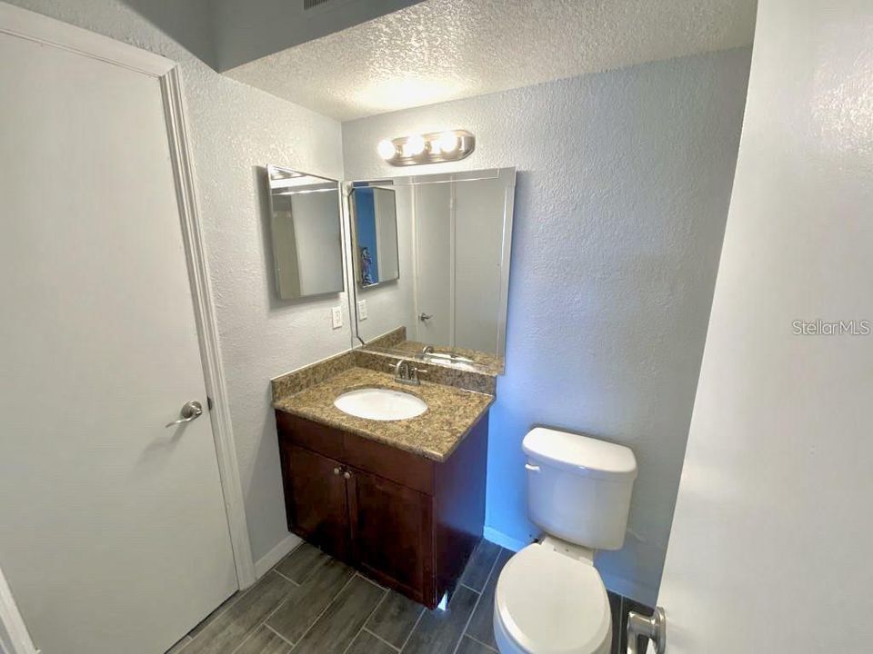 For Rent: $1,275 (1 beds, 1 baths, 597 Square Feet)
