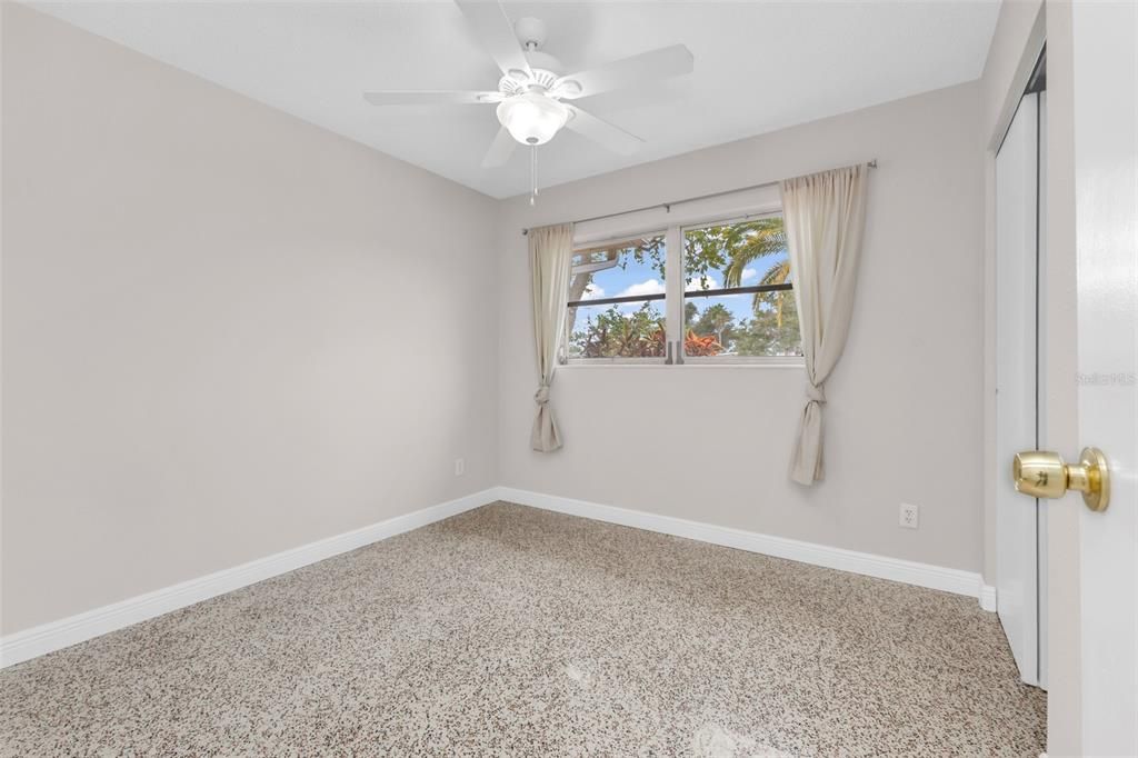 For Sale: $338,000 (3 beds, 2 baths, 1292 Square Feet)