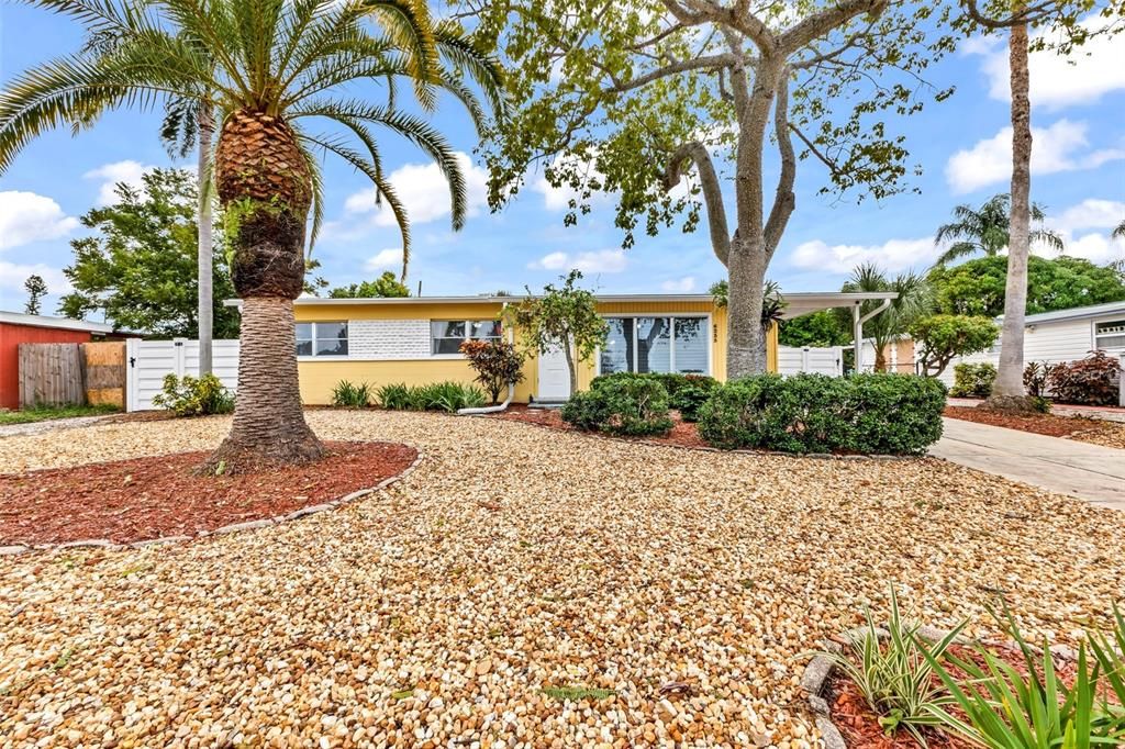 For Sale: $338,000 (3 beds, 2 baths, 1292 Square Feet)
