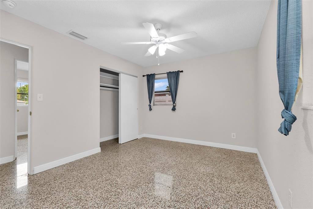 For Sale: $338,000 (3 beds, 2 baths, 1292 Square Feet)