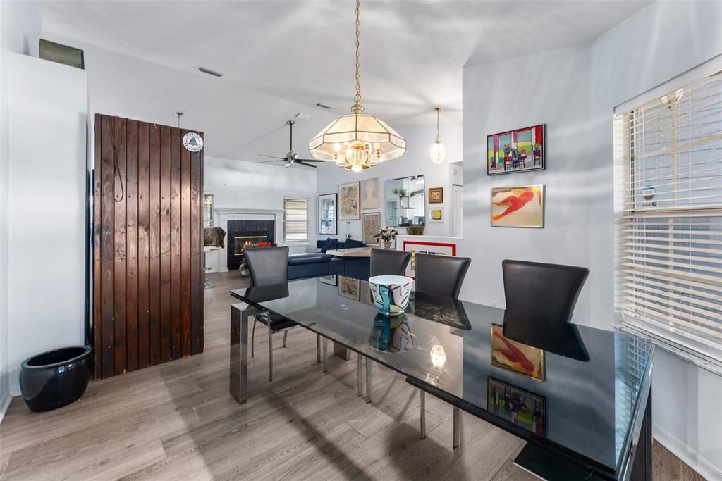 For Sale: $339,000 (3 beds, 2 baths, 1691 Square Feet)