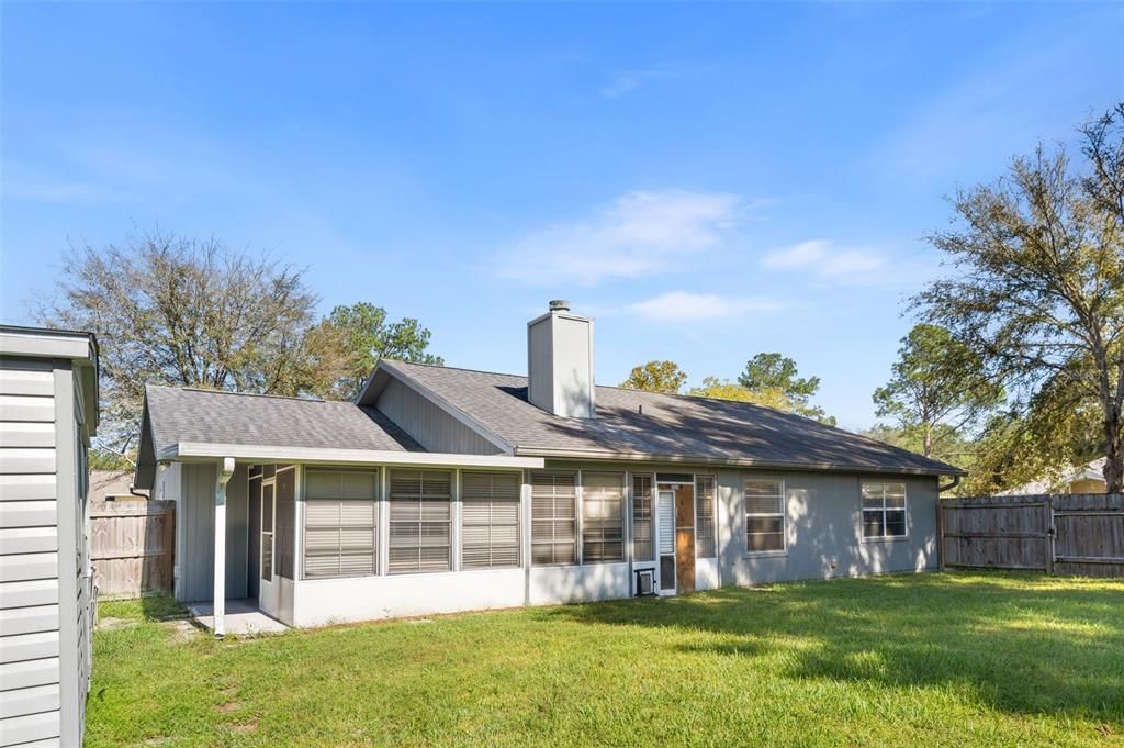 For Sale: $339,000 (3 beds, 2 baths, 1691 Square Feet)