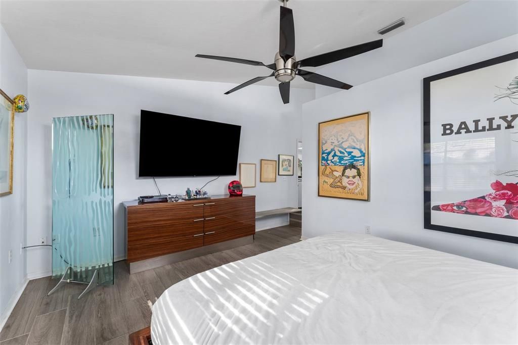 For Sale: $339,000 (3 beds, 2 baths, 1691 Square Feet)
