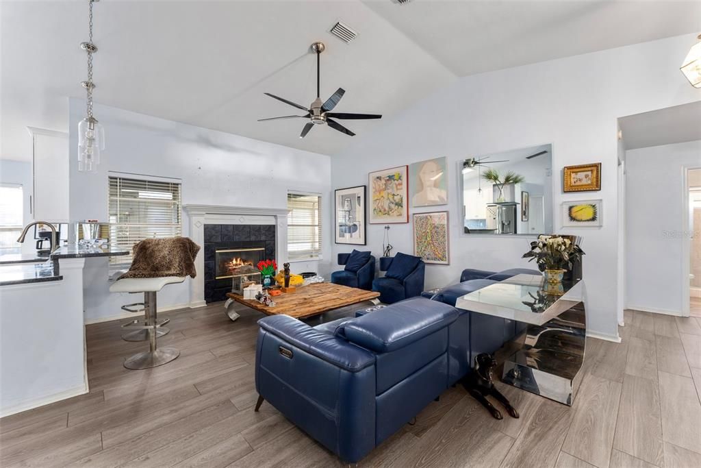 For Sale: $339,000 (3 beds, 2 baths, 1691 Square Feet)