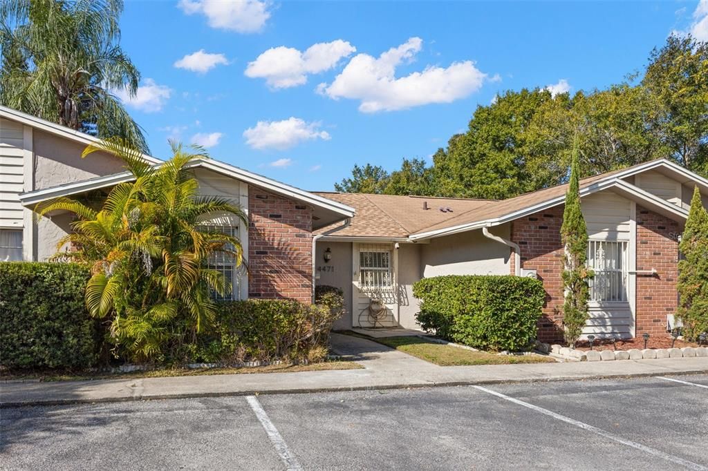 For Rent: $1,800 (2 beds, 1 baths, 804 Square Feet)