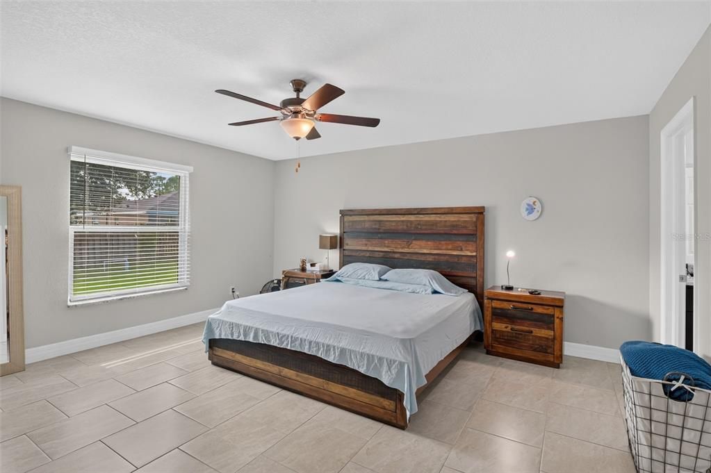 For Sale: $324,500 (3 beds, 2 baths, 1436 Square Feet)