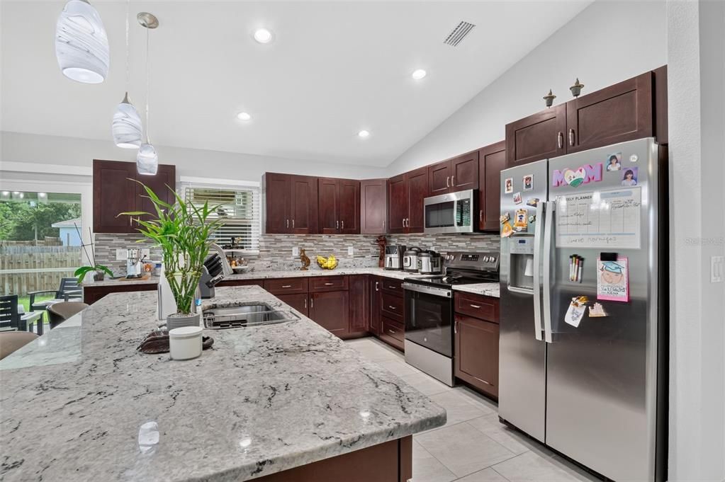 For Sale: $324,500 (3 beds, 2 baths, 1436 Square Feet)