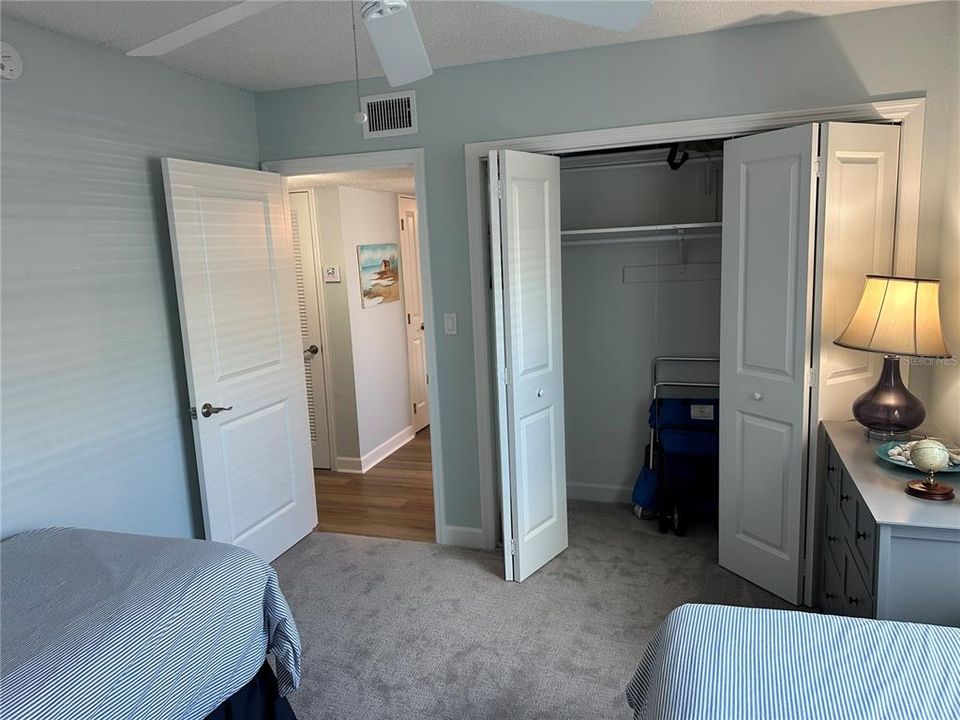 For Rent: $2,300 (2 beds, 2 baths, 954 Square Feet)