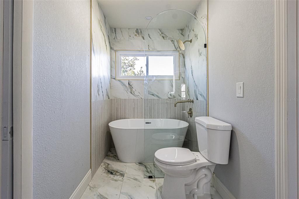 В аренду: $3,295 (4 спален, 3 ванн, 2700 Квадратных фут)