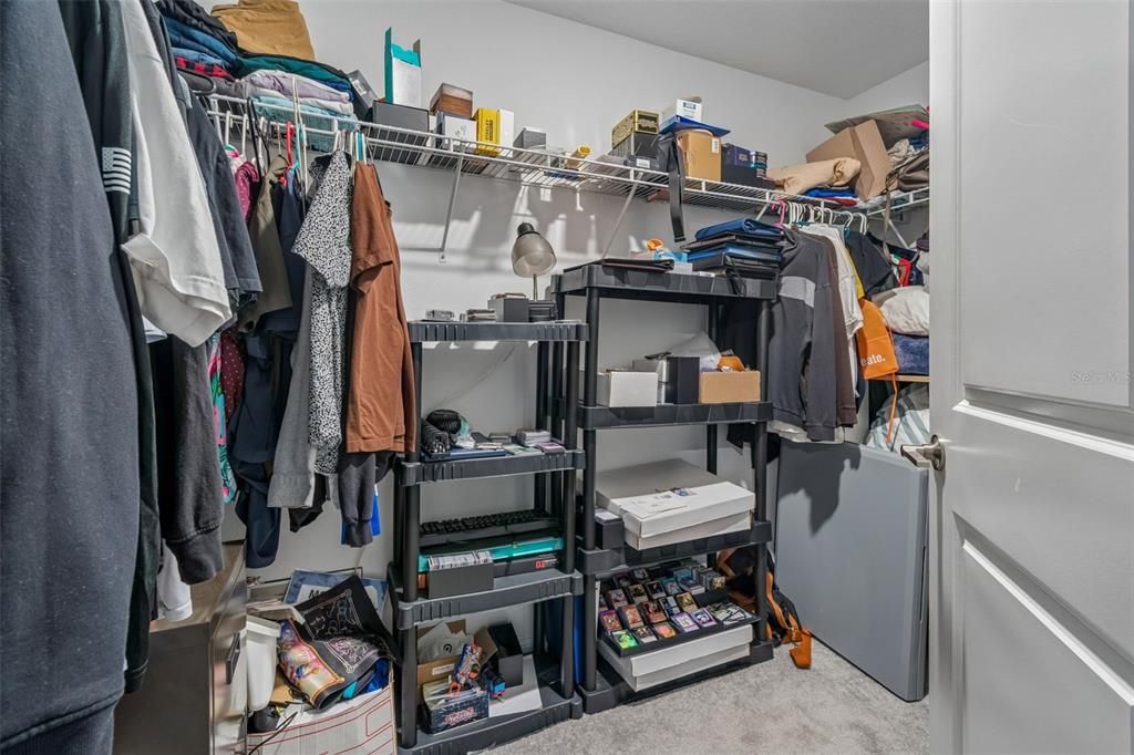 For Rent: $2,400 (3 beds, 3 baths, 1787 Square Feet)