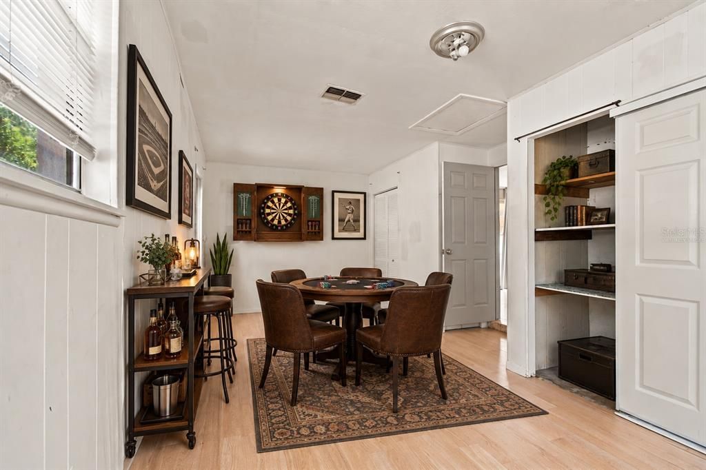 Activo con contrato: $264,900 (3 camas, 1 baños, 1182 Pies cuadrados)