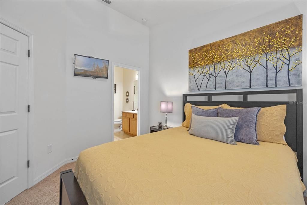 En Venta: $449,880 (4 camas, 3 baños, 2165 Pies cuadrados)