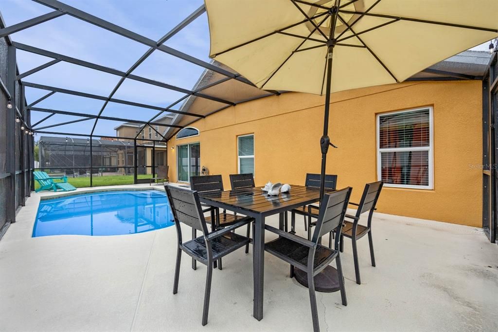 En Venta: $449,880 (4 camas, 3 baños, 2165 Pies cuadrados)
