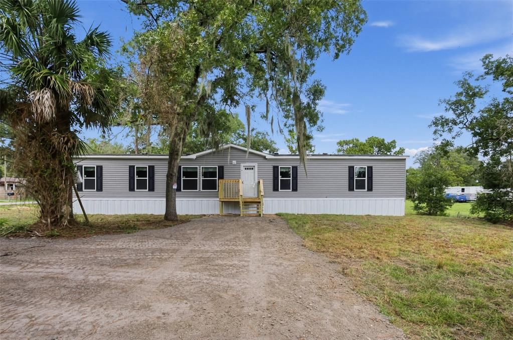 For Sale: $309,900 (4 beds, 2 baths, 1768 Square Feet)