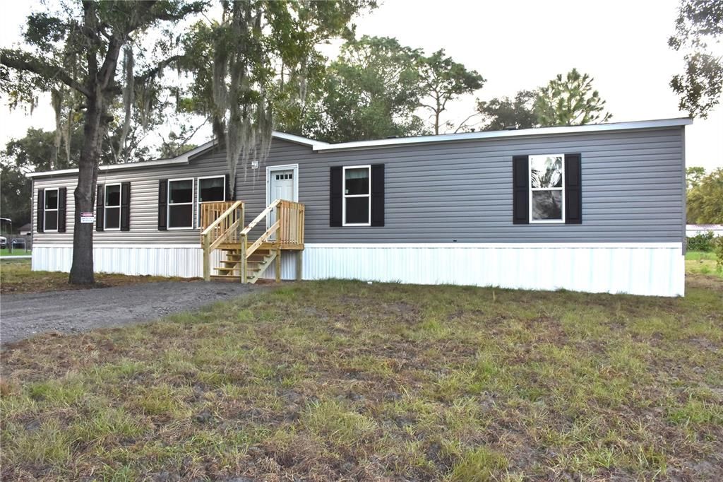 For Sale: $309,900 (4 beds, 2 baths, 1768 Square Feet)
