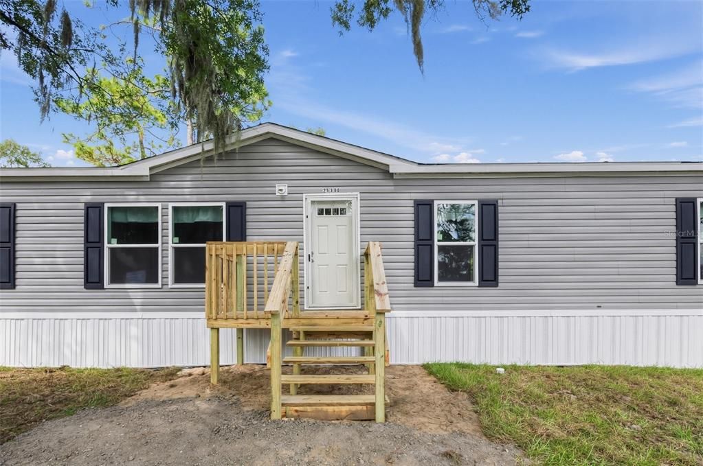 For Sale: $309,900 (4 beds, 2 baths, 1768 Square Feet)
