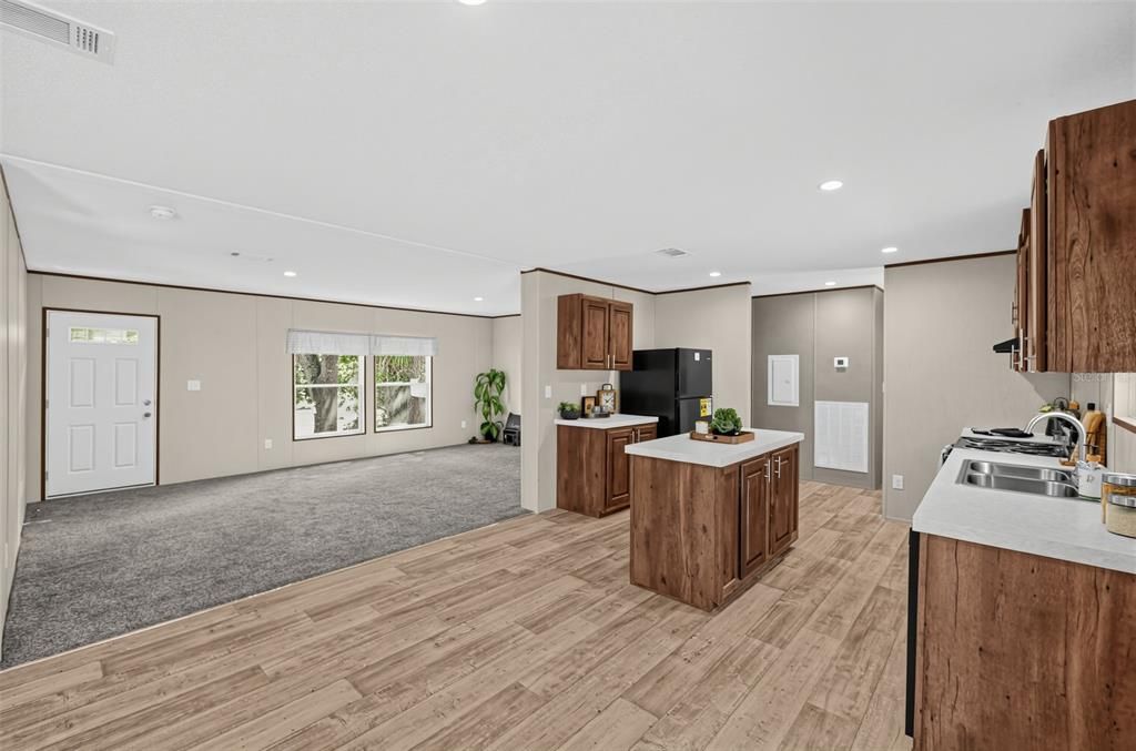 For Sale: $309,900 (4 beds, 2 baths, 1768 Square Feet)