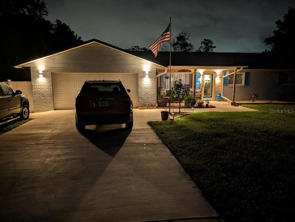 For Sale: $348,900 (3 beds, 2 baths, 1582 Square Feet)