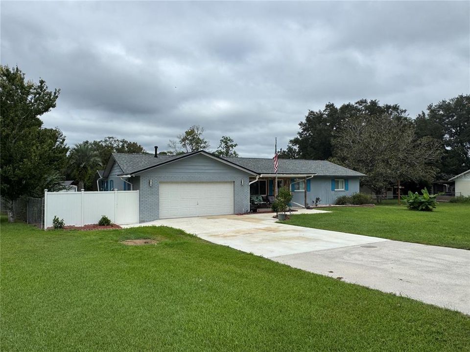 For Sale: $348,900 (3 beds, 2 baths, 1582 Square Feet)