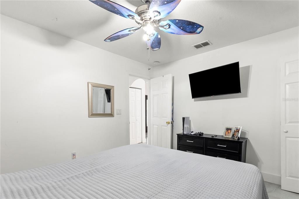 For Sale: $795,000 (5 beds, 3 baths, 3104 Square Feet)