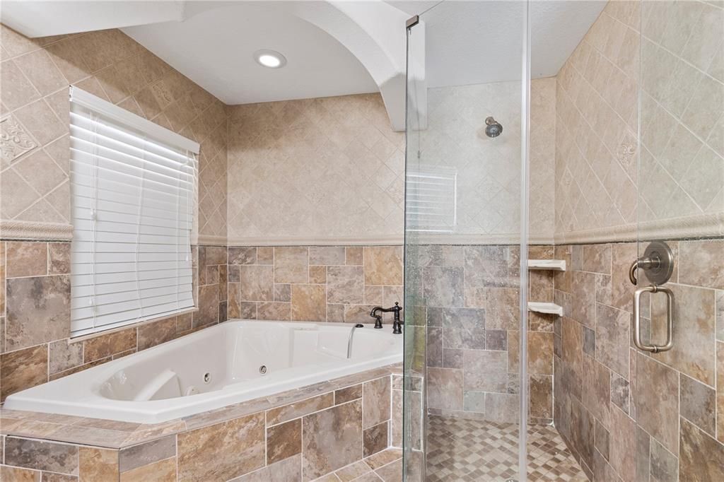 For Sale: $795,000 (5 beds, 3 baths, 3104 Square Feet)