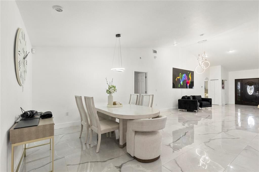 For Sale: $795,000 (5 beds, 3 baths, 3104 Square Feet)