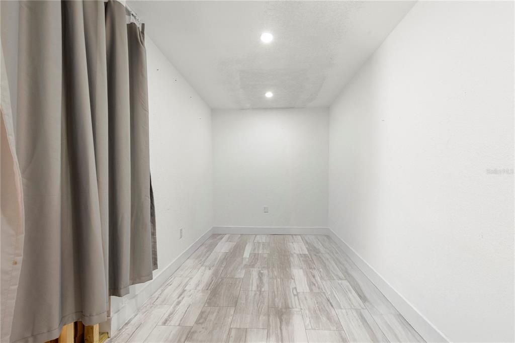 For Sale: $795,000 (5 beds, 3 baths, 3104 Square Feet)