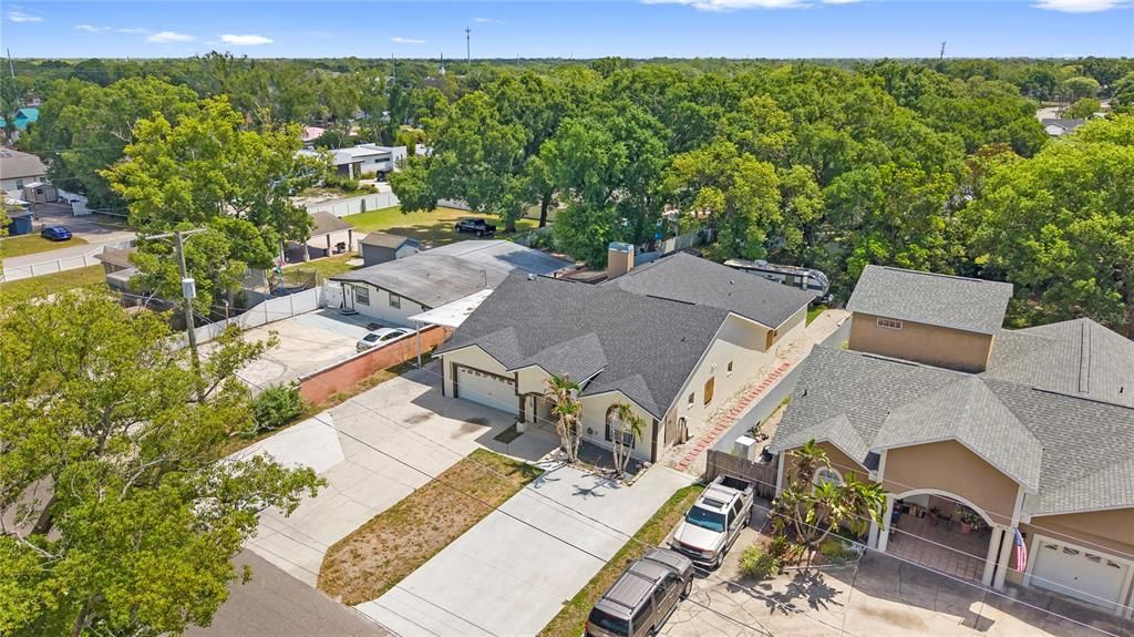 For Sale: $795,000 (5 beds, 3 baths, 3104 Square Feet)